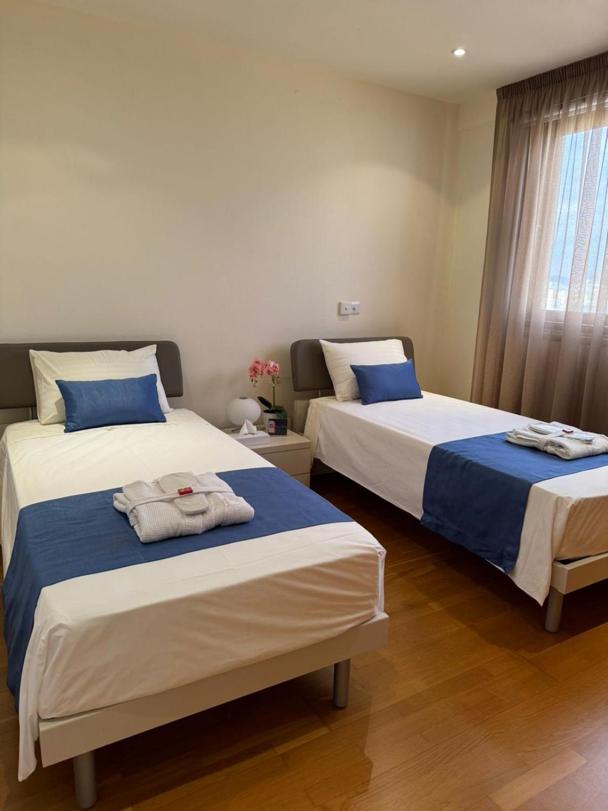 11 Suites - Golden Sunrise Suite ラルナカ 部屋 写真